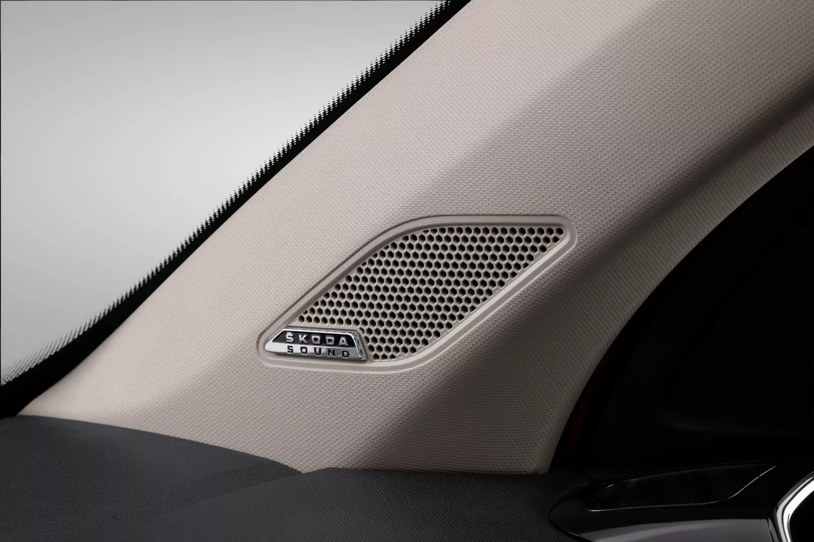 Hệ thống loa 7 loa Skoda Sound